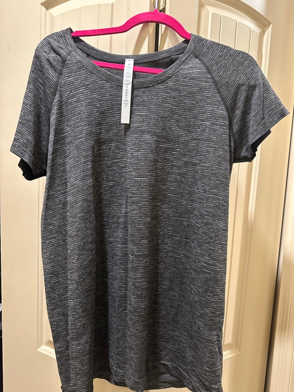 lululemon athletica Women's Short Sleeve Heathered Charcoal Tee